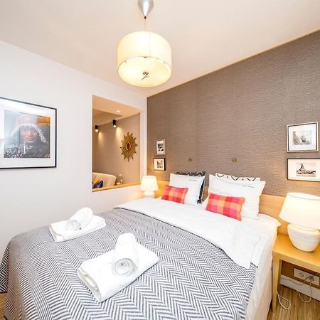 Golden Apartment With Air Condition By Your Freedom Varsóvia Exterior foto