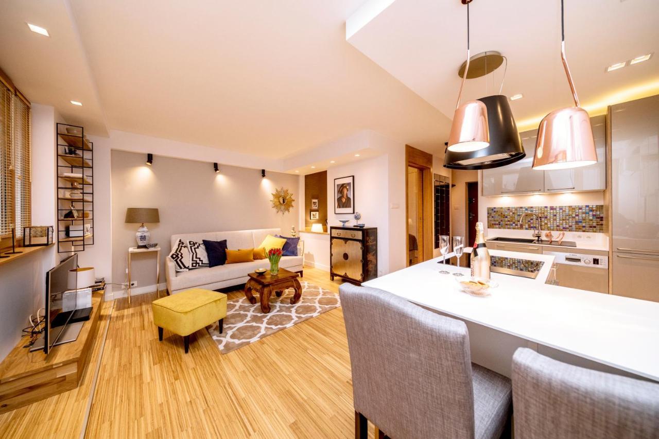 Golden Apartment With Air Condition By Your Freedom Varsóvia Exterior foto
